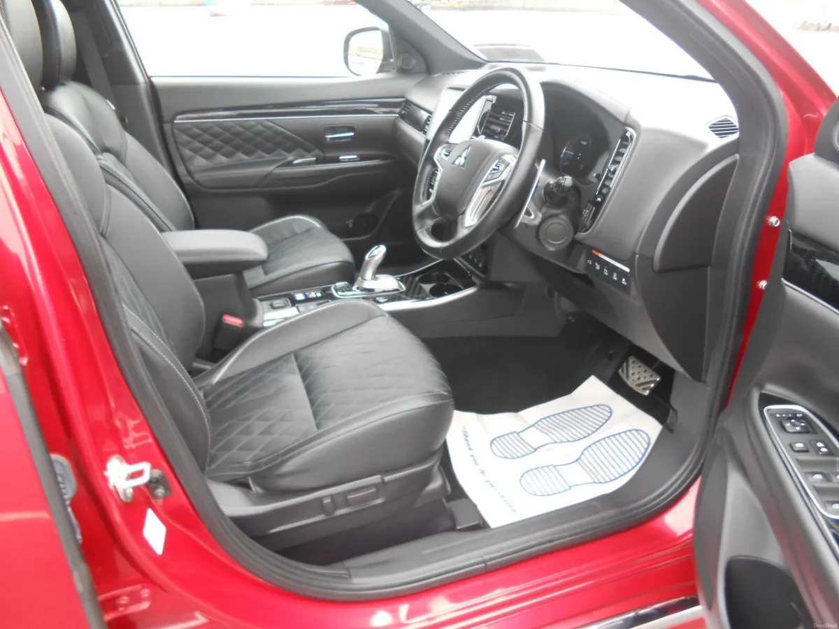 Mitsubishi Outlander PHEV S-Edition 2018 - Image 4