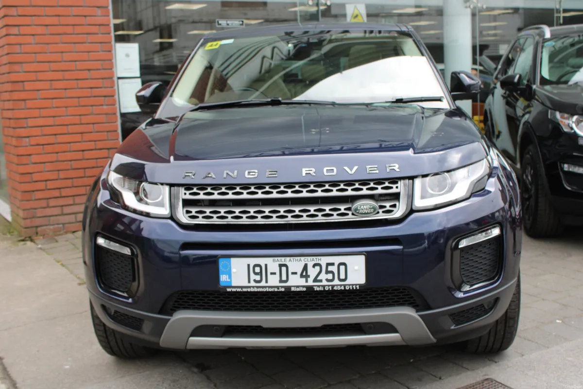 1 OWN - LOW KMS - EVOQUE 4X4 - AUTO - SE - PANROOF - Image 2