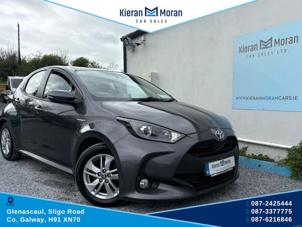Toyota Yaris HYBRID LUNA AUTO 4DR - Image 4