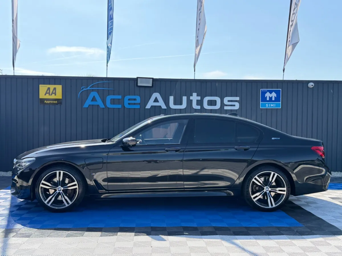 BMW 7-Series 740E M-SPORT PREMIUM - 2.0L PETROL HY - Image 4