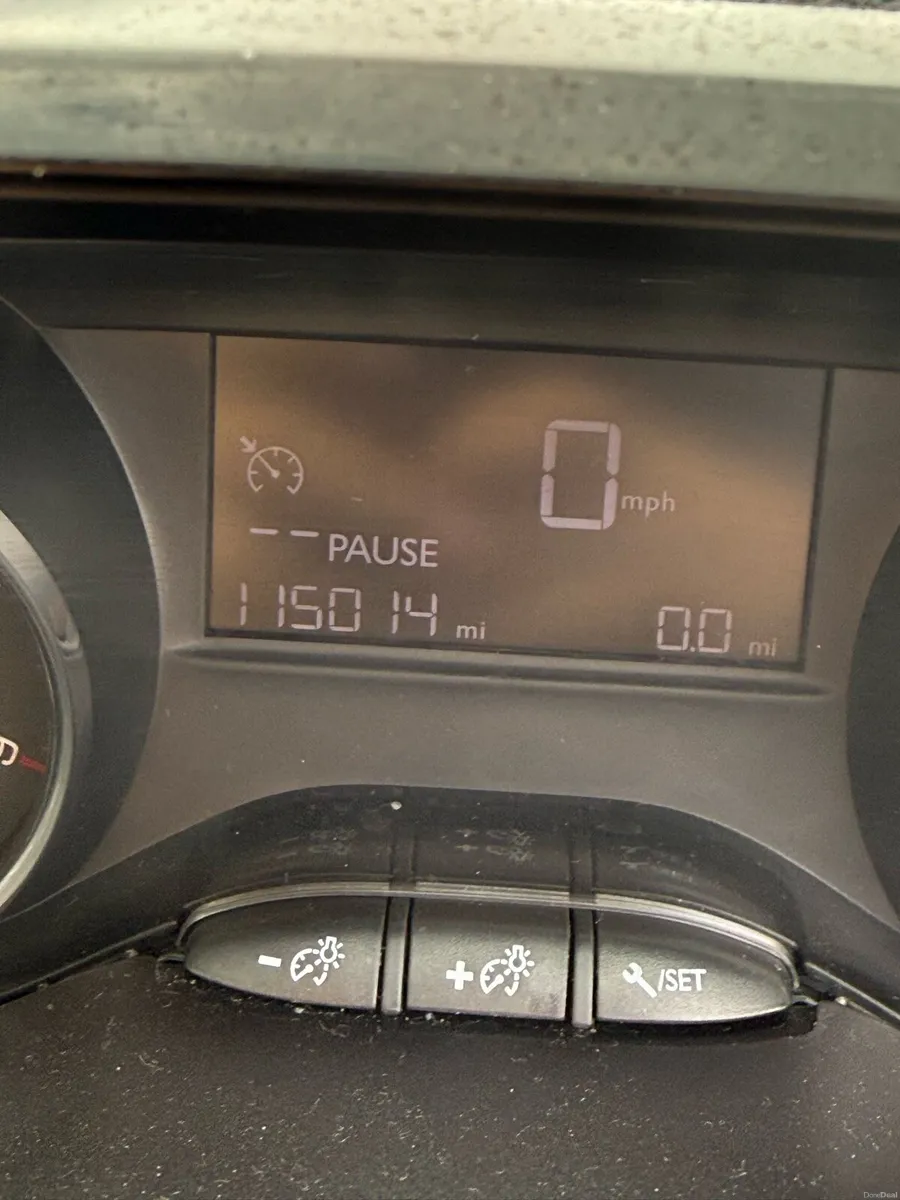 Peugeot car - Image 4