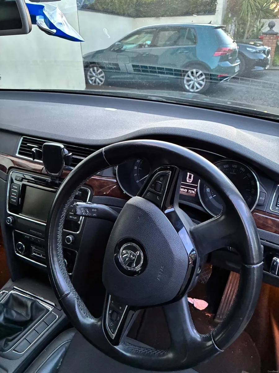 Skoda superb - Image 4