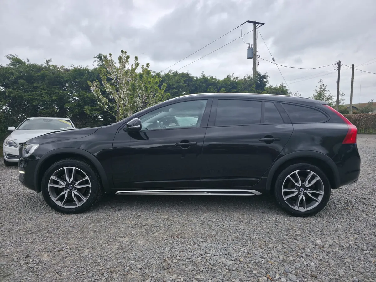 2018 Volvo V60 Cross Country D4 | Automatic - Image 2