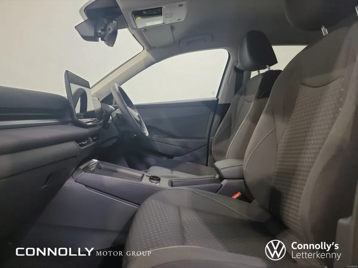 Volkswagen T-Roc Life 1.5 eTSI 116 BHP - Image 5