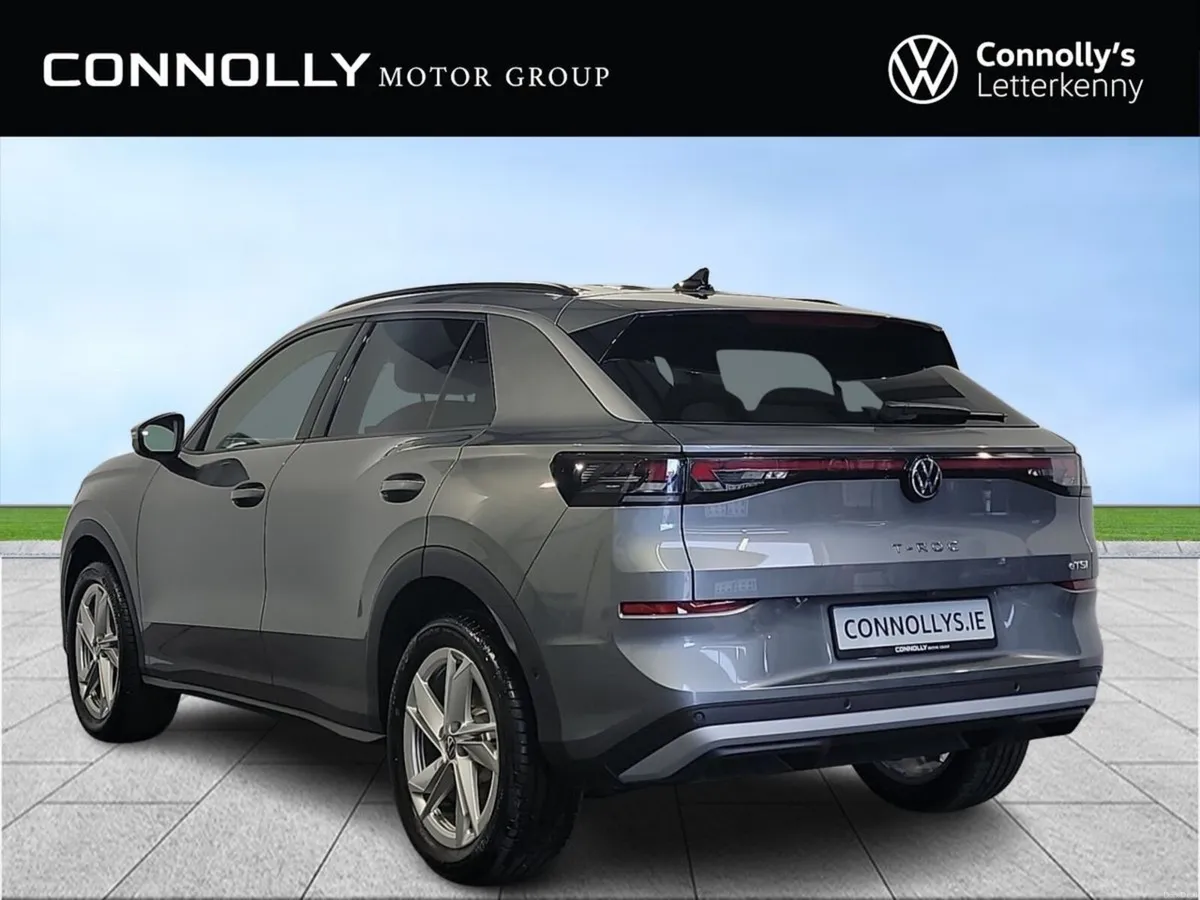 Volkswagen T-Roc Life 1.5 eTSI 116 BHP - Image 4