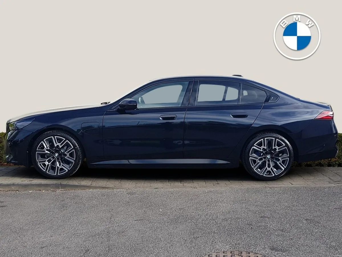 BMW 5-Series 530e M Sport Pro - Image 3