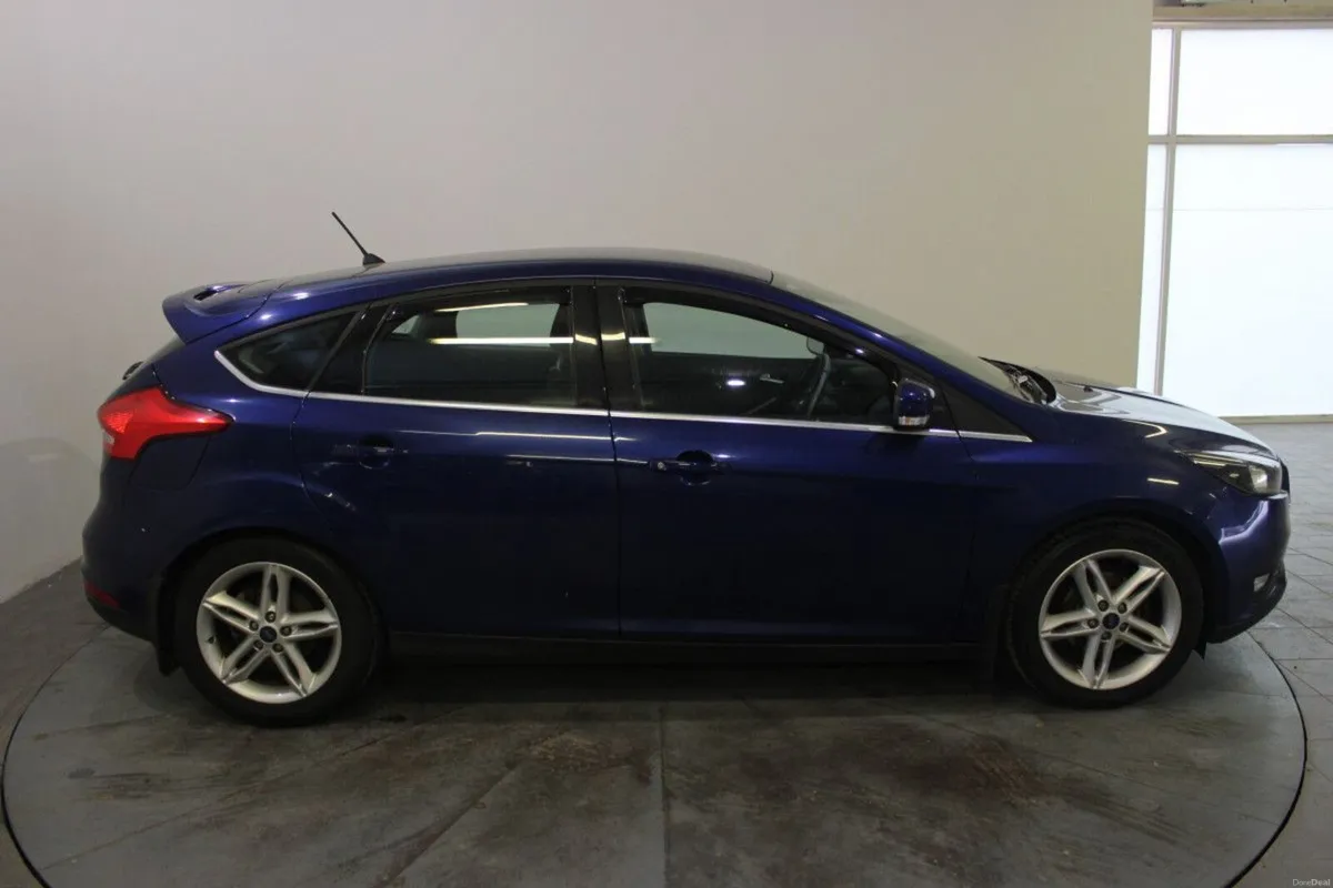 Ford Focus 1.0 Ecoboost 100PS Zetec - TENDER 13 - Image 3