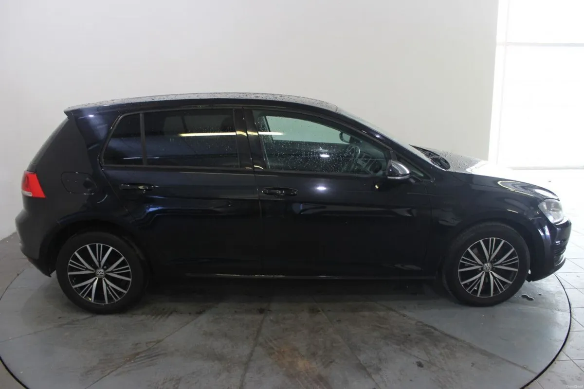 Volkswagen Golf 1.6 TDI SE BMT - TENDER 4 - Image 3