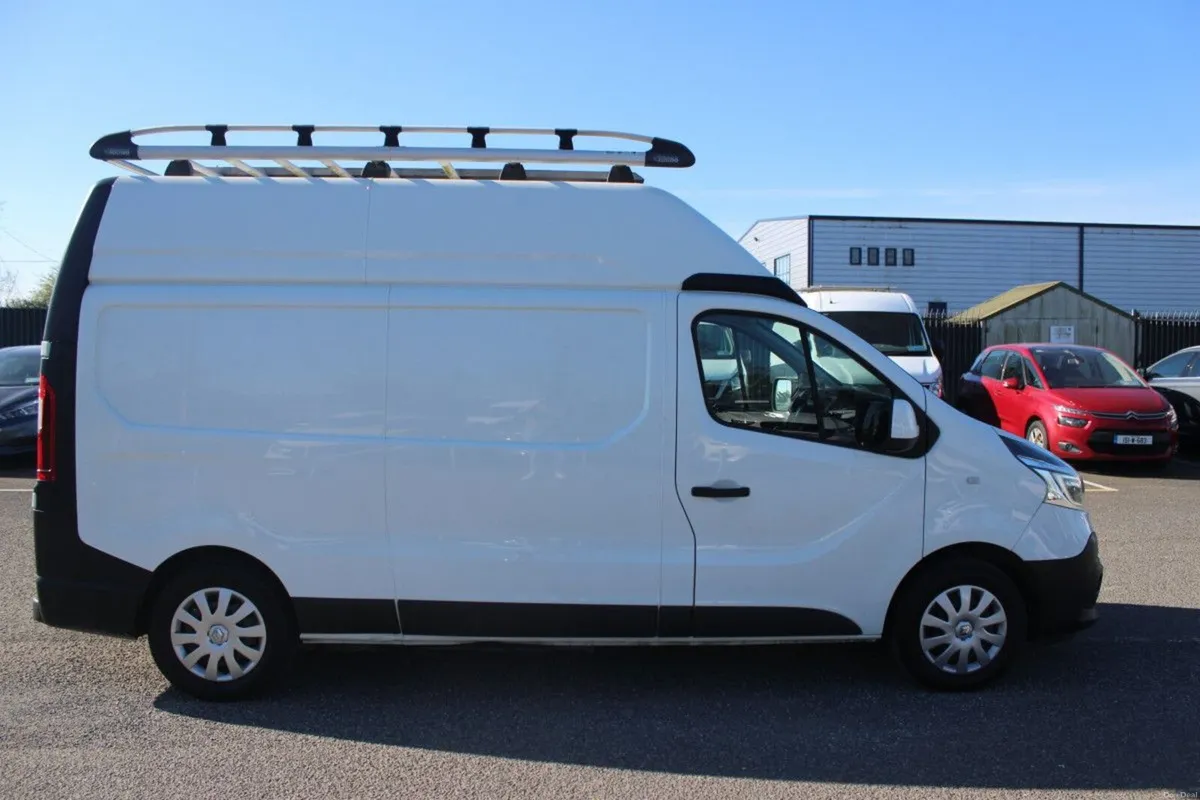 Renault Trafic TRAFIC LH30 ENERGY DCI 145 BUS - TE - Image 4
