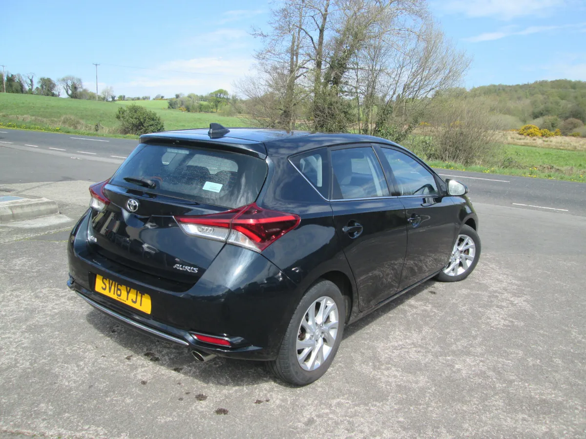 2016  TOYOTA  AURIS  1.6  D  5DR  BUSINESS - Image 4