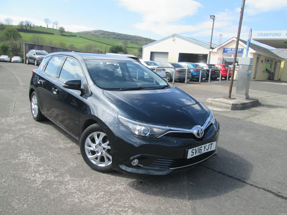 2016  TOYOTA  AURIS  1.6  D  5DR  BUSINESS - Image 1