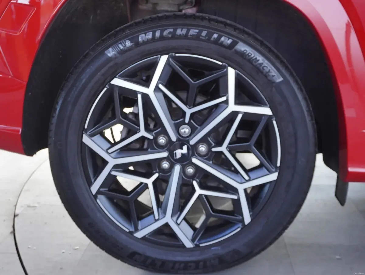 2023 Hyundai Tucson PHEV (Suitable for ROI import) - Image 3