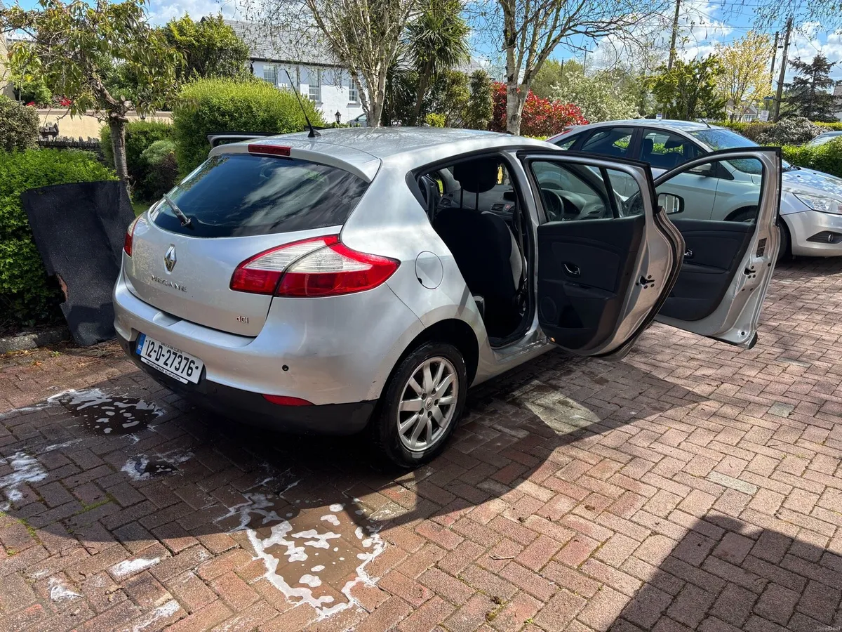 Renault Megane Dynamic Needs Repair - Image 3