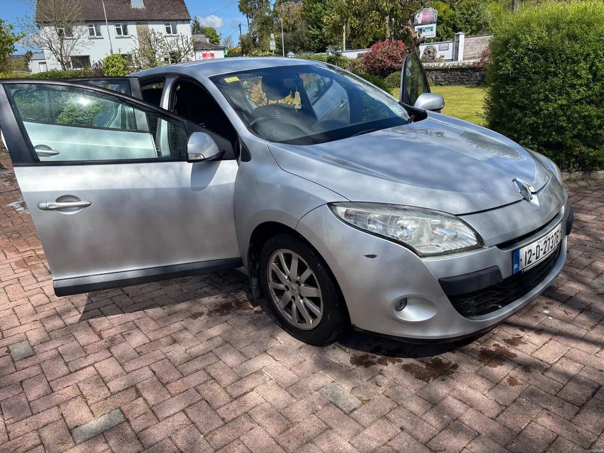 Renault Megane Dynamic Needs Repair - Image 4