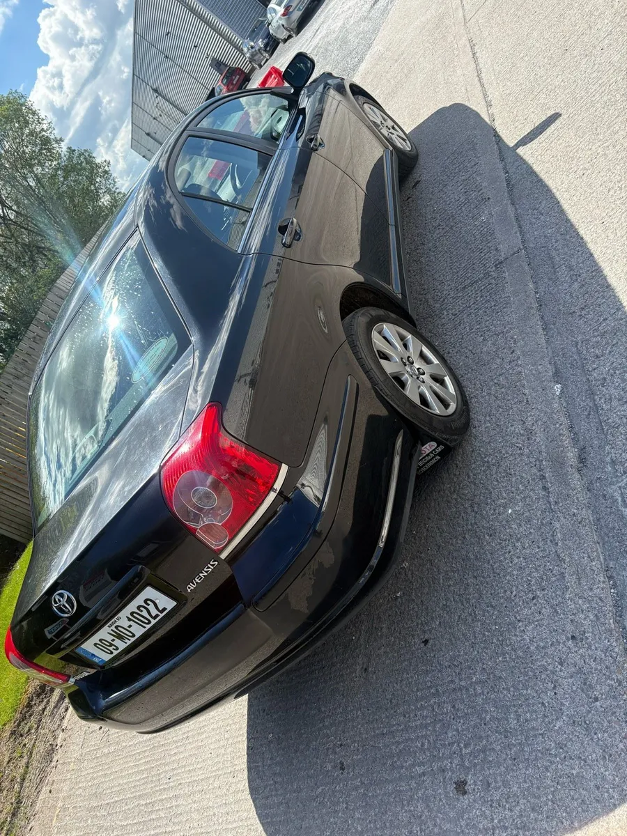 Toyota avensis - Image 4
