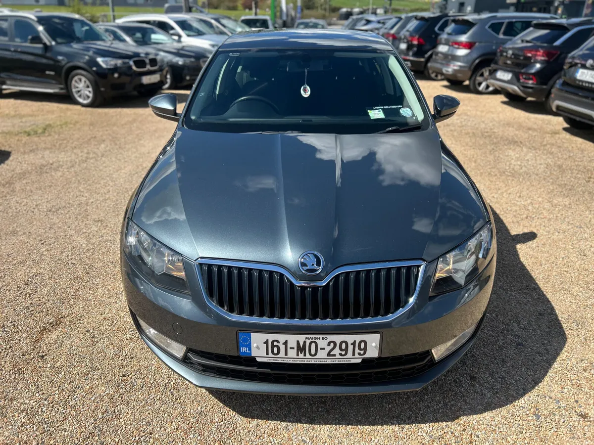 Skoda Octavia Business 2.0 TDI - Image 2