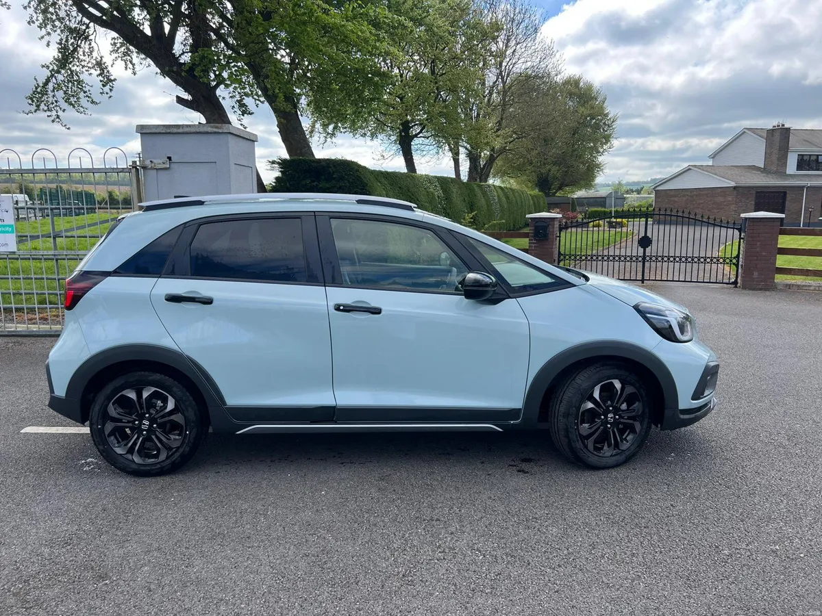 Honda Jazz Advance Crosstar e:HEV 2026 - Image 3