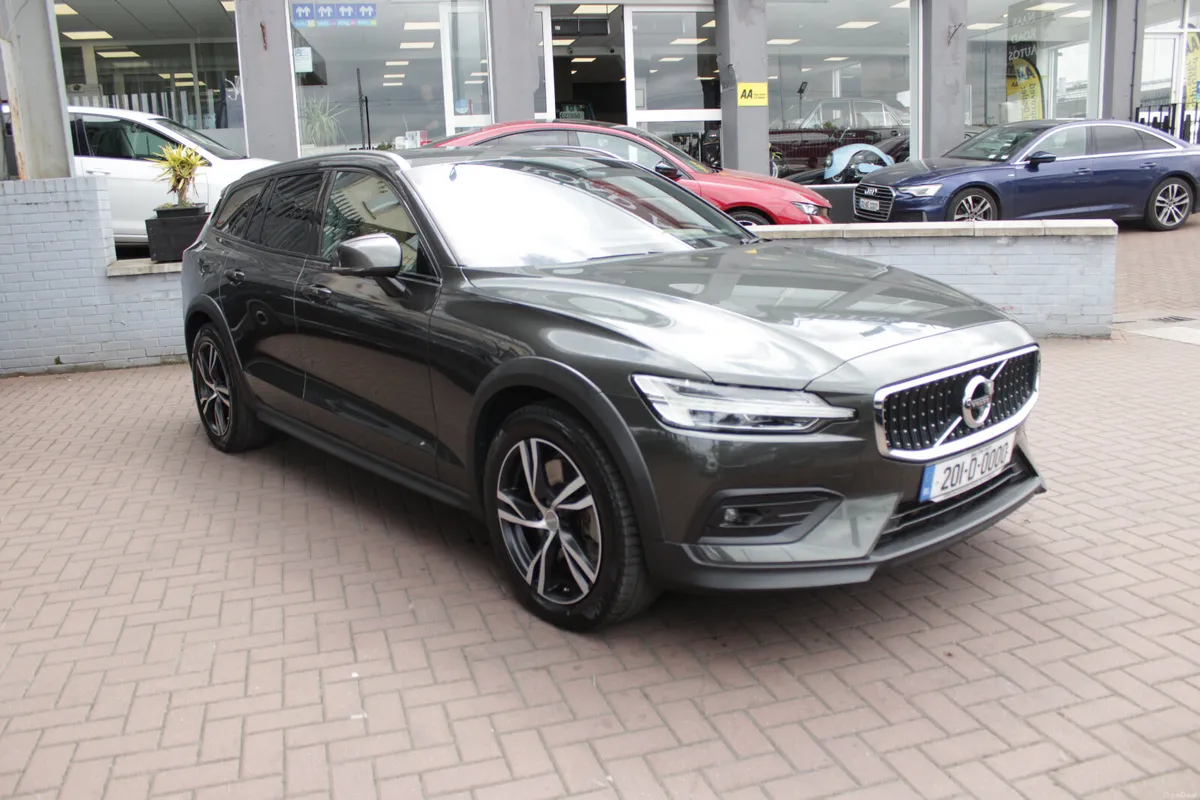 2020 V60 T5 AWD 2.0 5DR AUTO - Image 1