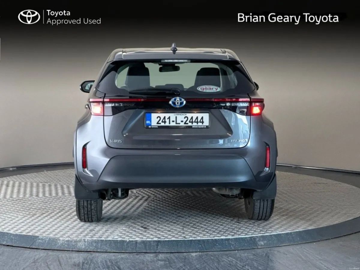 Toyota Yaris Cross HYBRID LUNA - Image 4