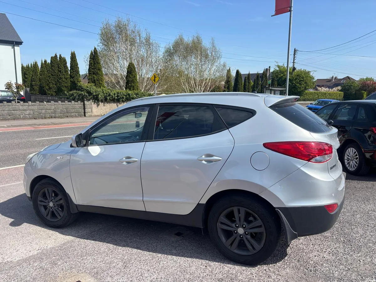 Hyundai ix35 2013 DIESEL   JUST  SERVICED - Image 4