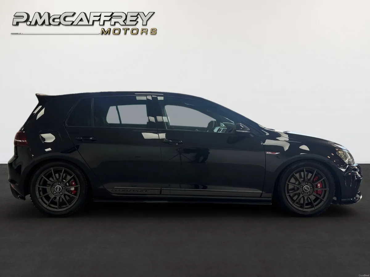2016 Volkswagen Golf GTI 2.0 TSI CLUBSPORT STREET - Image 4