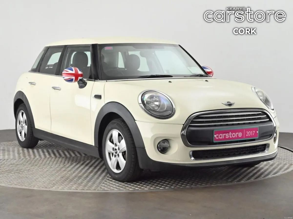 Mini Cooper Cooper Auto - Image 1