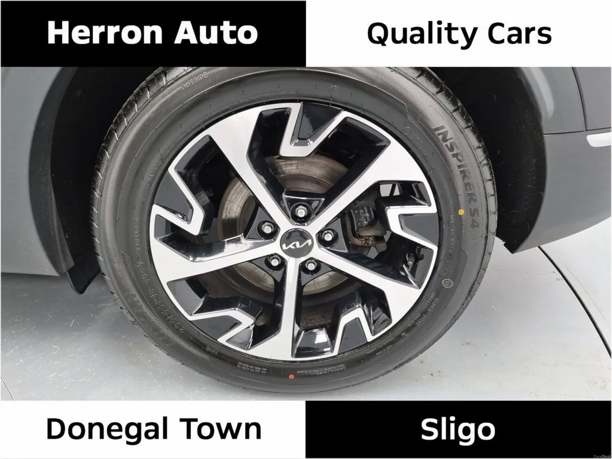 Kia Sportage 1 OWNER | LIKE NEW - Image 4