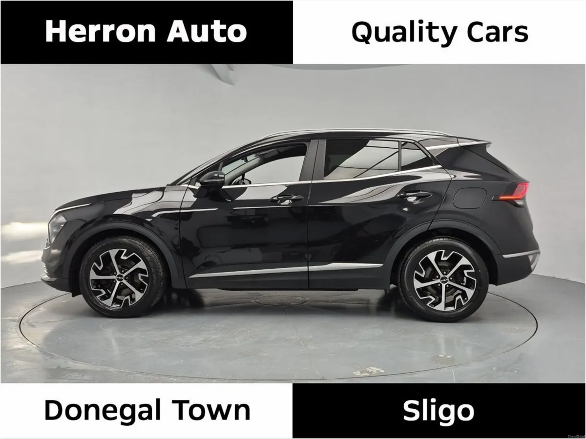 Kia Sportage 1 OWNER | LIKE NEW - Image 2