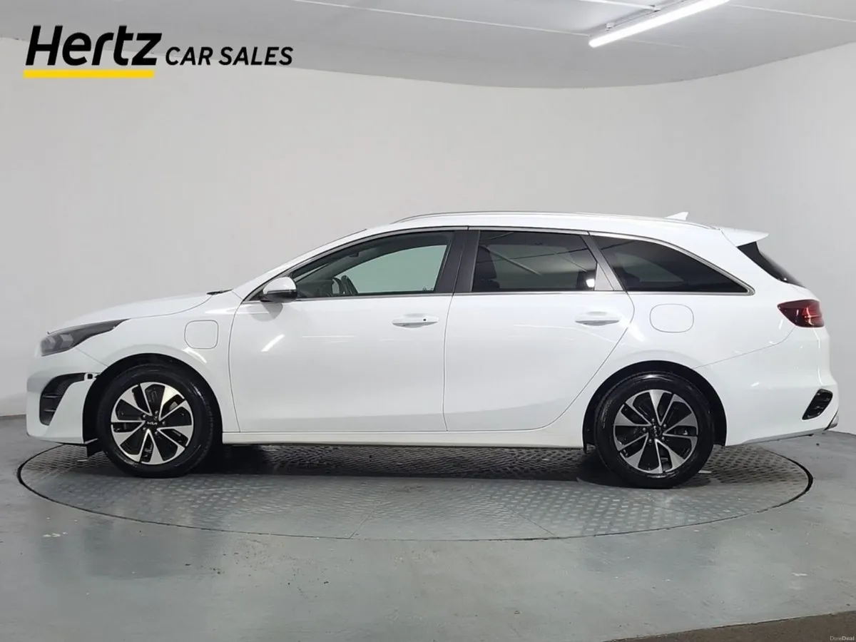 Kia Ceed SW PHEV F 1.6 Petrol Automatic - Image 4