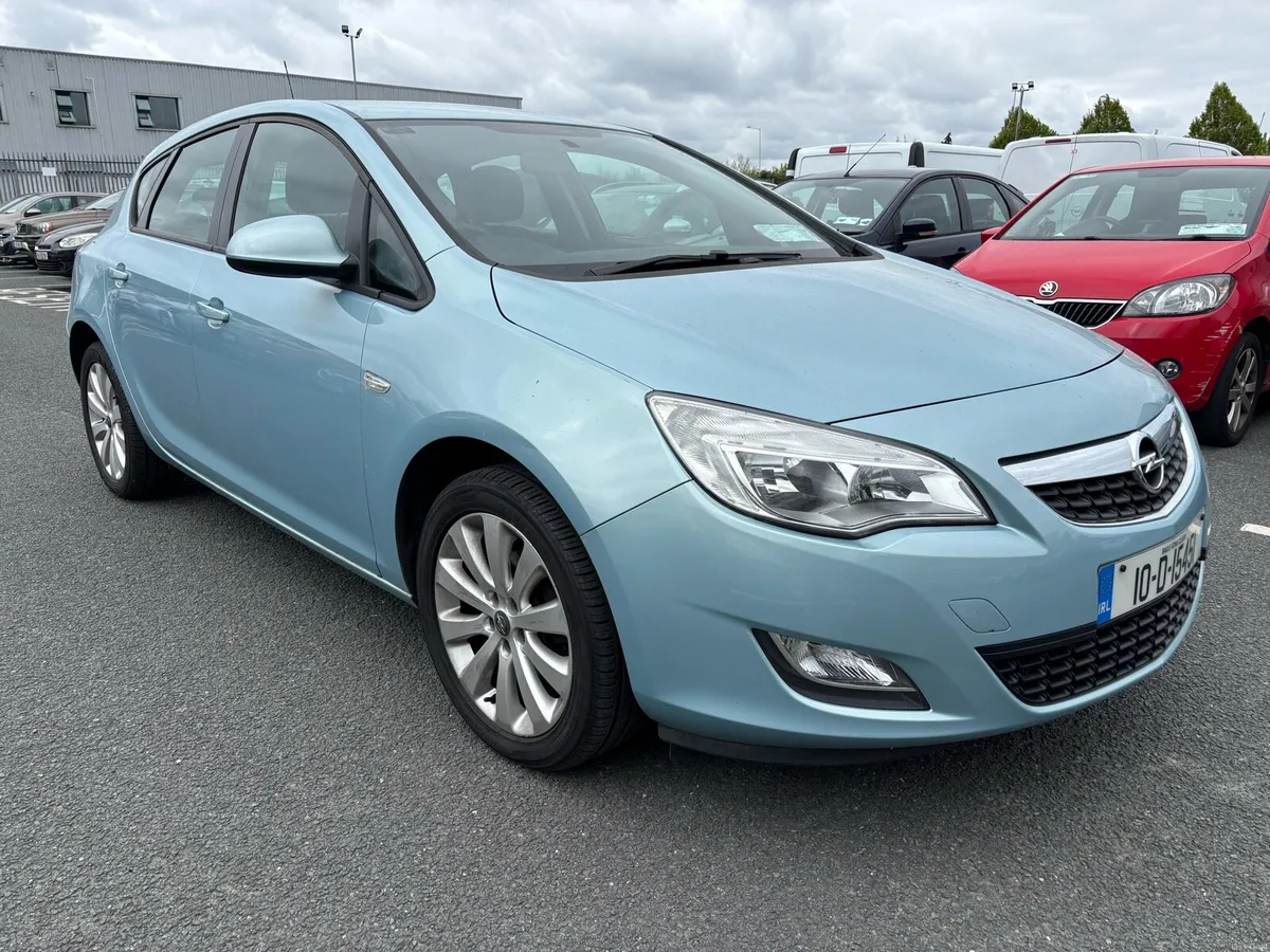 Opel Astra - Image 1