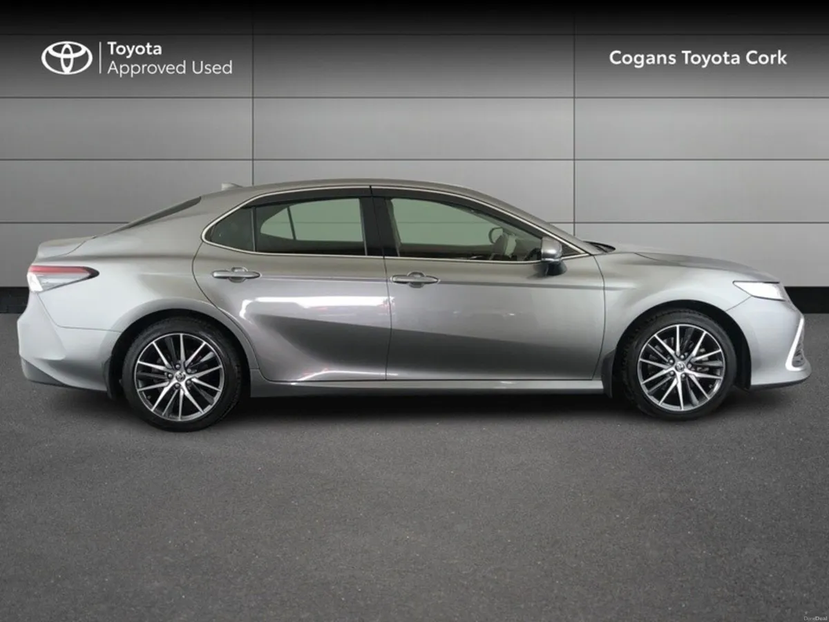 Toyota Camry 2.5 - Image 3