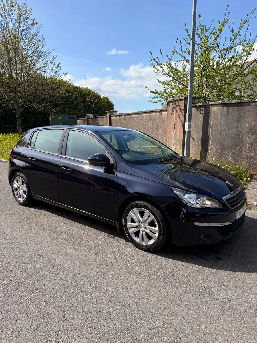 Peugeot 308 - Image 1