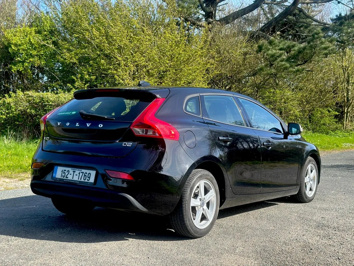 Volvo V40 - Image 4