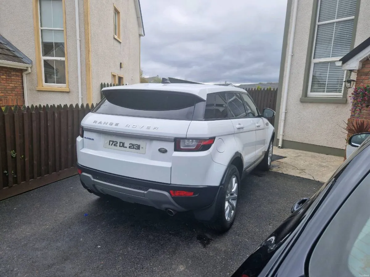 Range Rover / Land Rover 2017 - Image 2