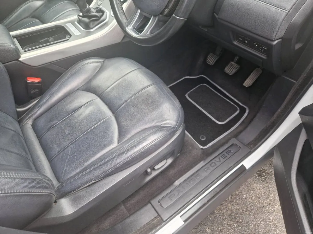 Range Rover / Land Rover 2017 - Image 4