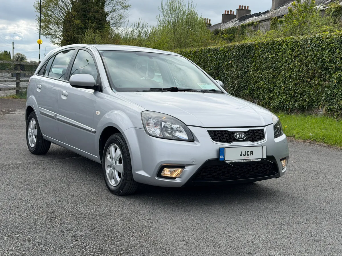 STUNNING 2011 KIA DIESEL WITH NEW NCT AND TAX - Image 1