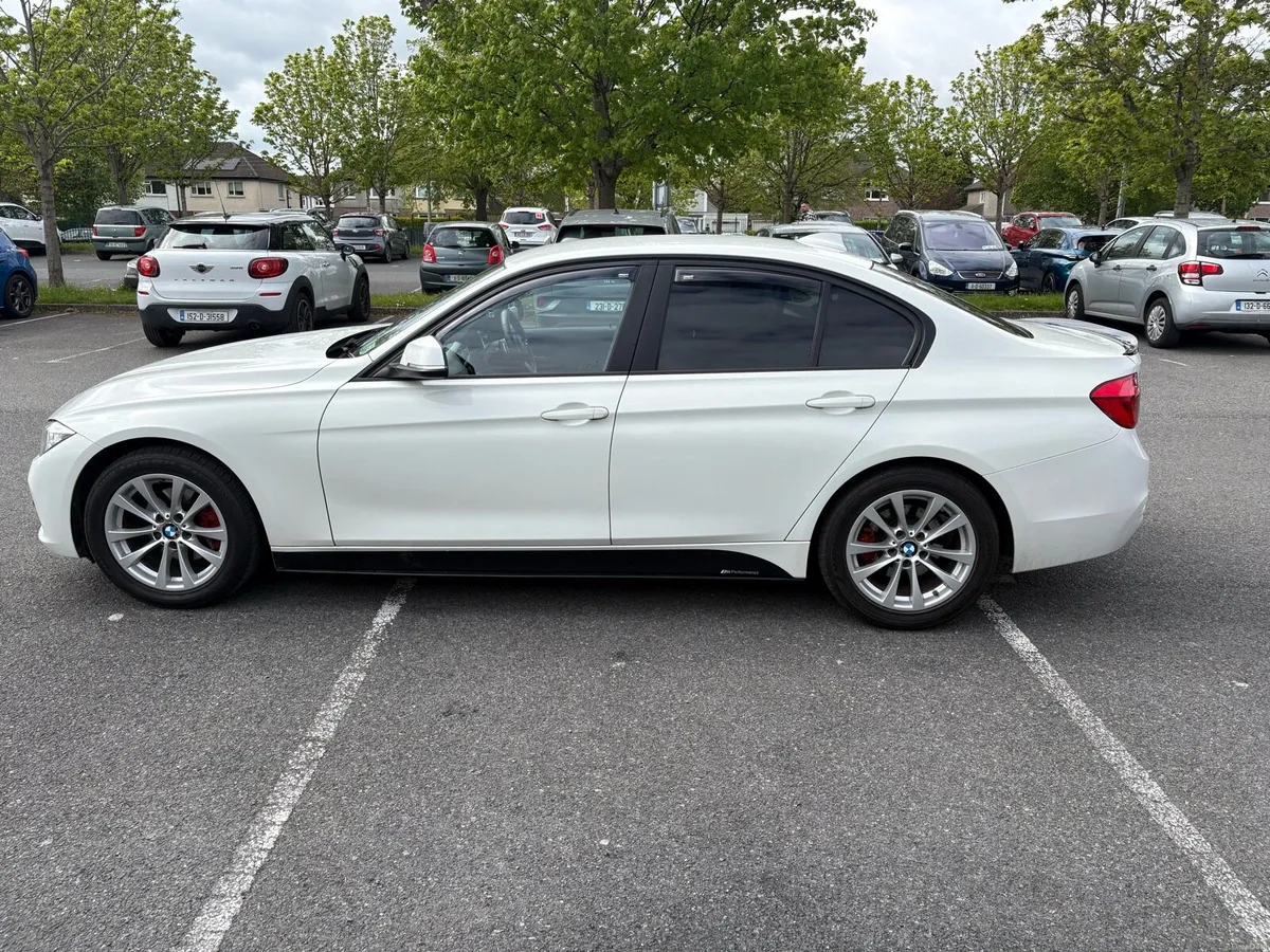 2017 BMW 3-Series 320d SE - Image 4