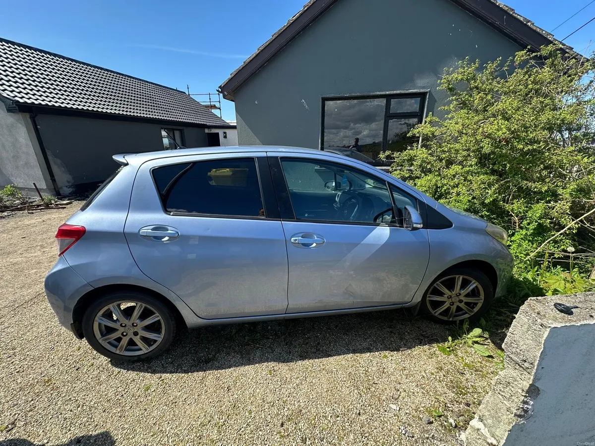 Toyota Yaris 2012 - Image 1