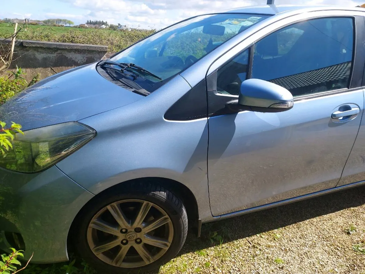 Toyota Yaris 2012 - Image 4
