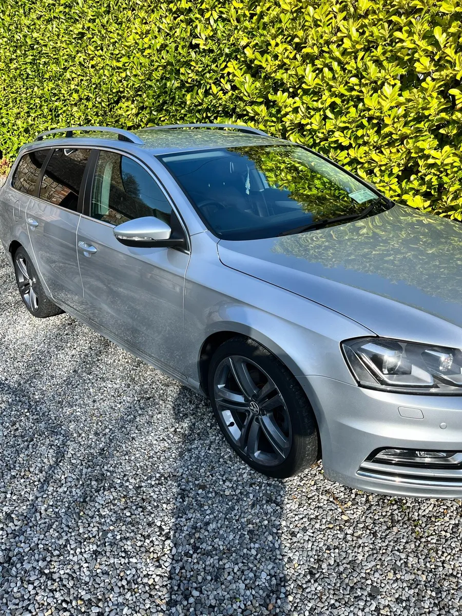 142 D VOLKSWAGEN PASSAT R-LINE ESTATE AUTOMATIC - Image 2