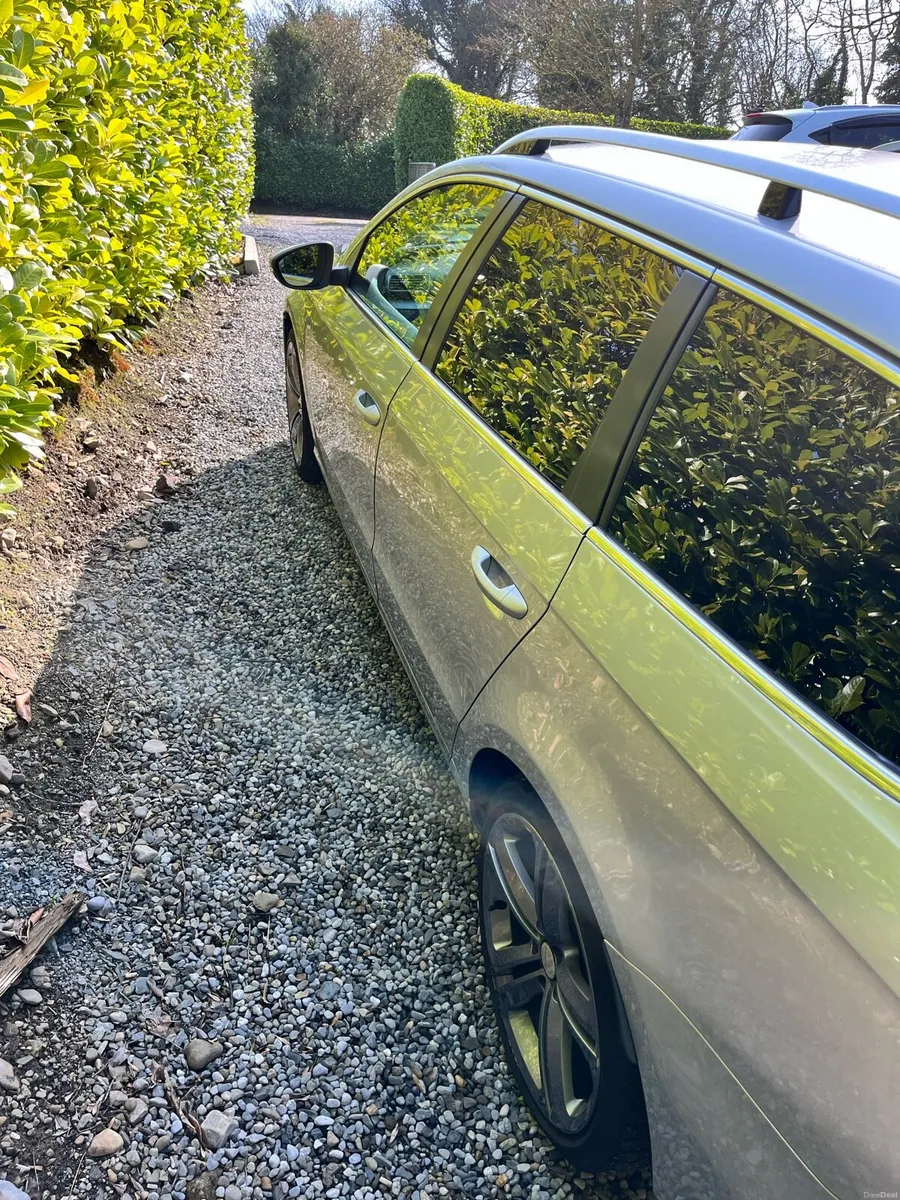 142 D VOLKSWAGEN PASSAT R-LINE ESTATE AUTOMATIC - Image 4