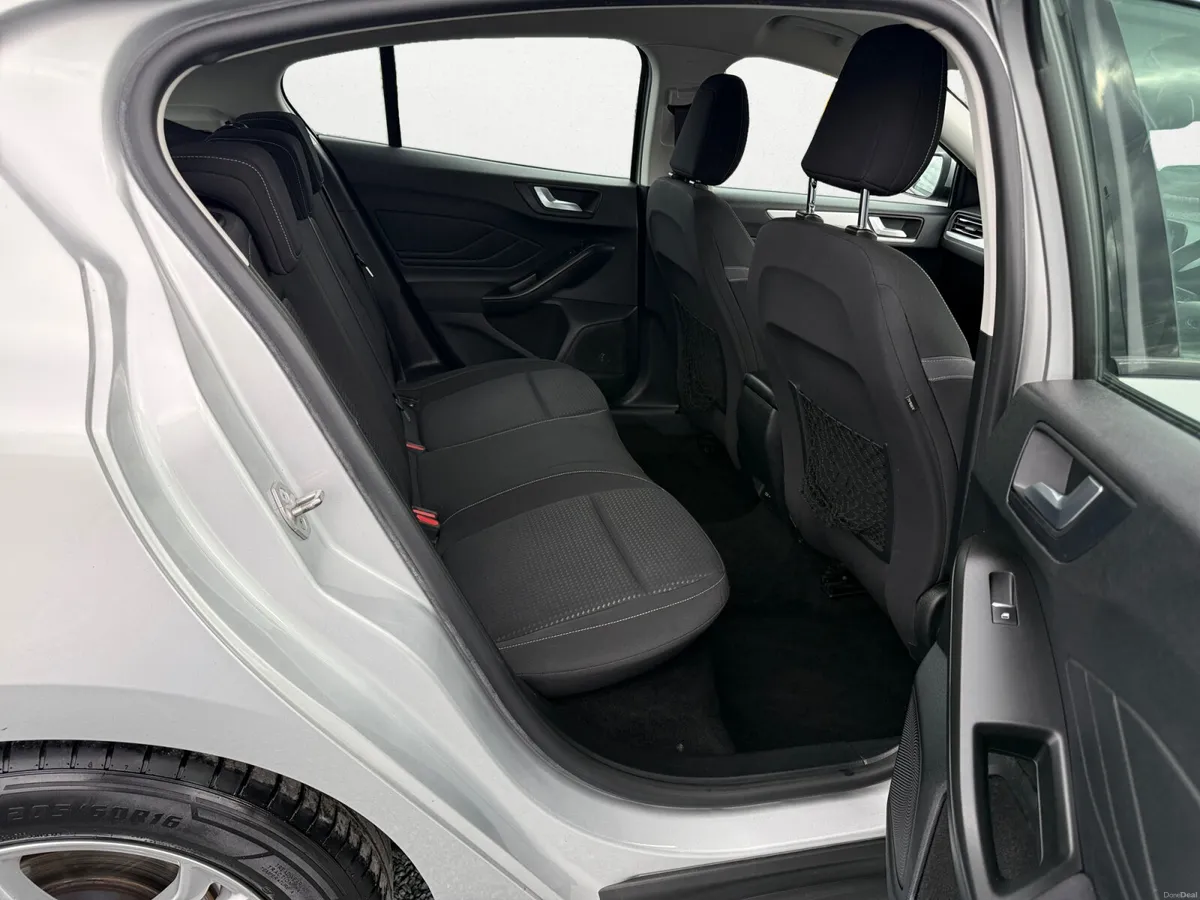 2019 Ford Focus 1.5TDCI ZETEC 120BHP - Image 6