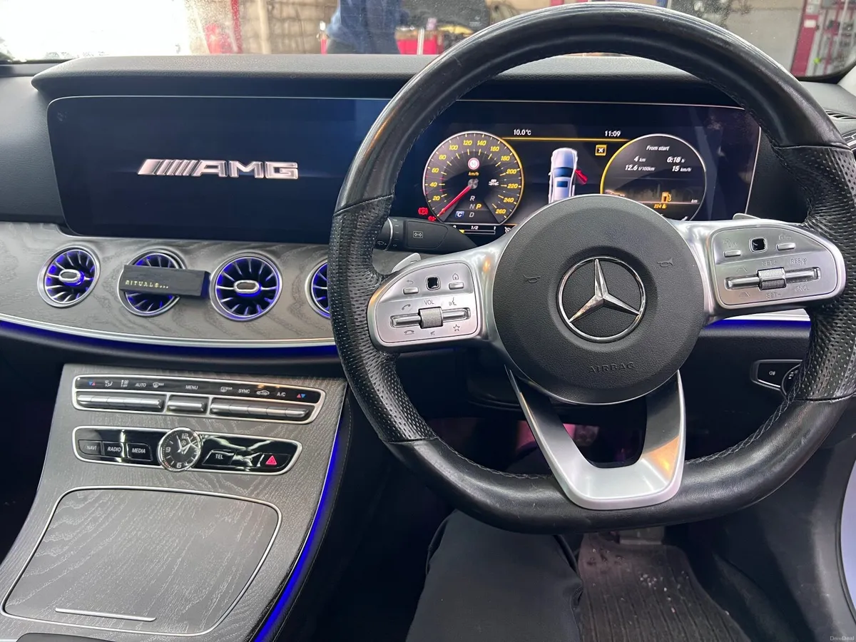 E-Class 2017 Widescreen Full Spec!! - Image 1