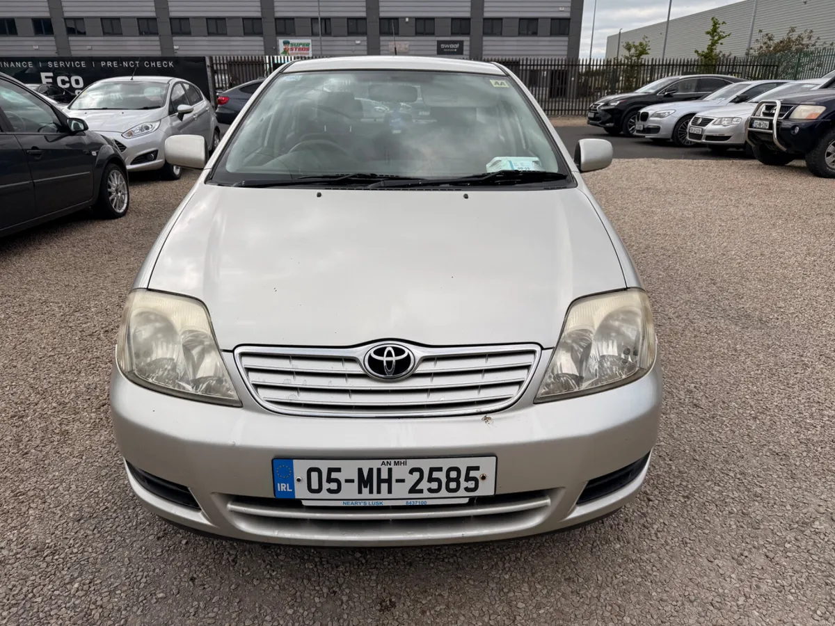 Toyota Corolla 2005 - 1.4 - Image 2