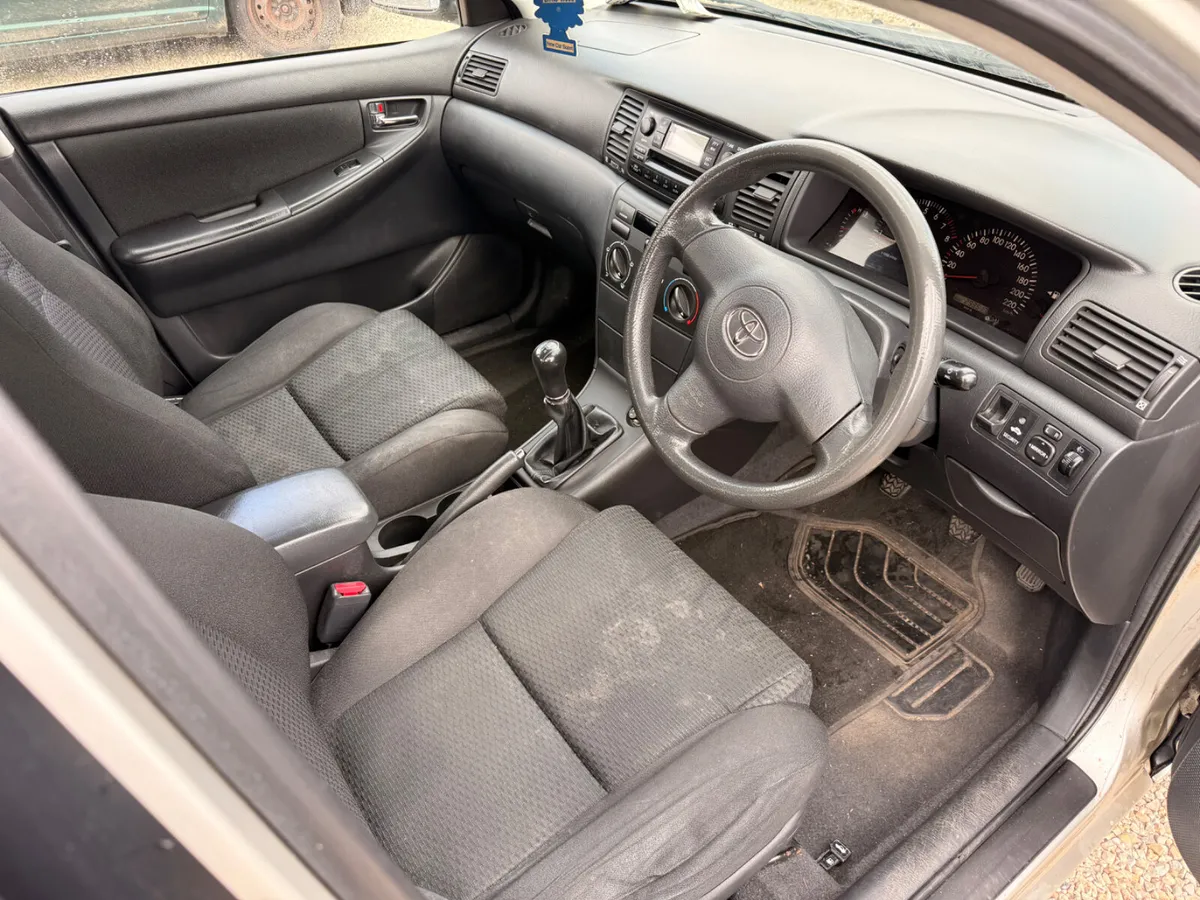 Toyota Corolla 2005 - 1.4 - Image 4