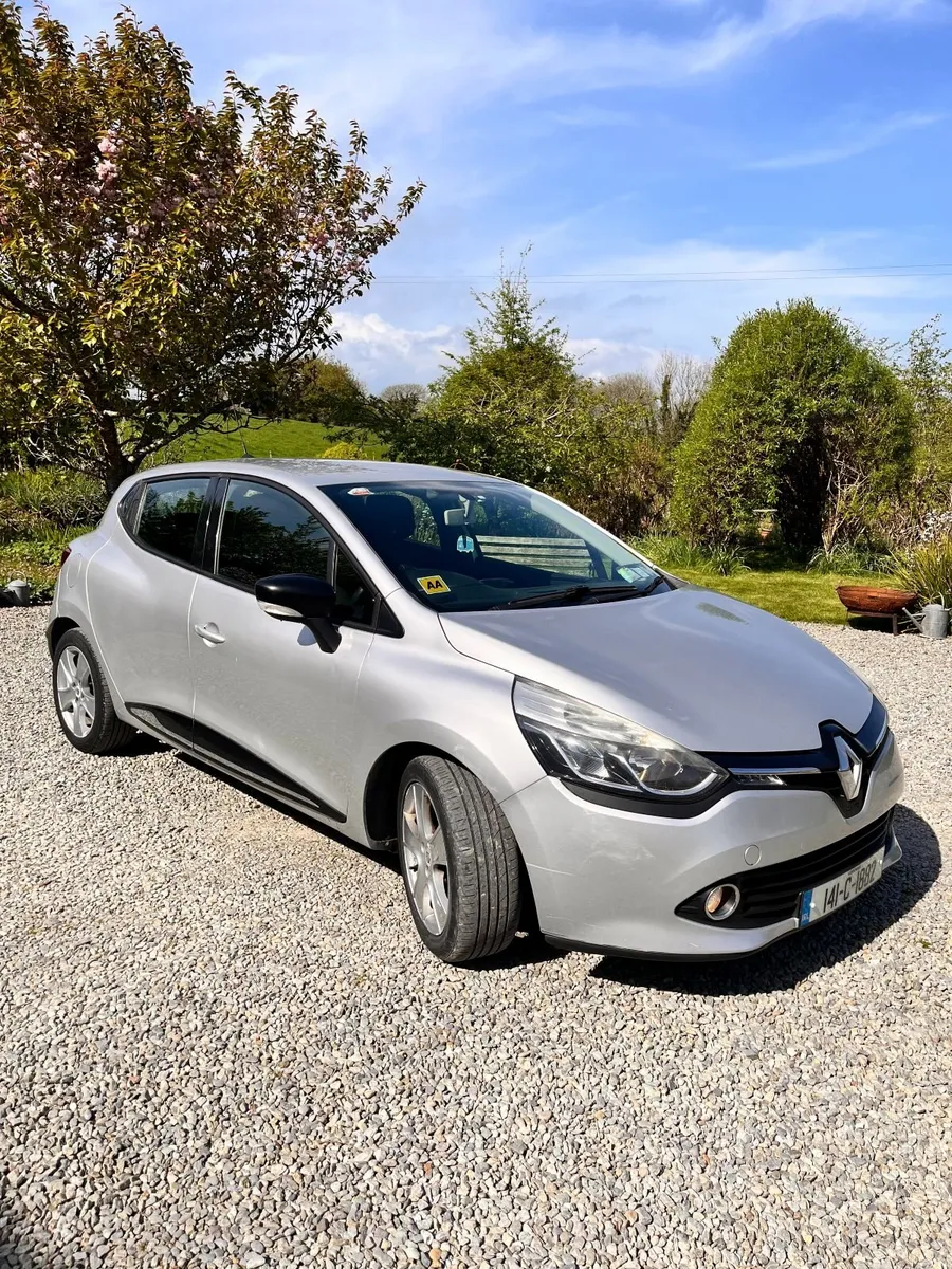 Renault Clio IV Dynamique 2014 1.2 Petrol 4DR - Image 3