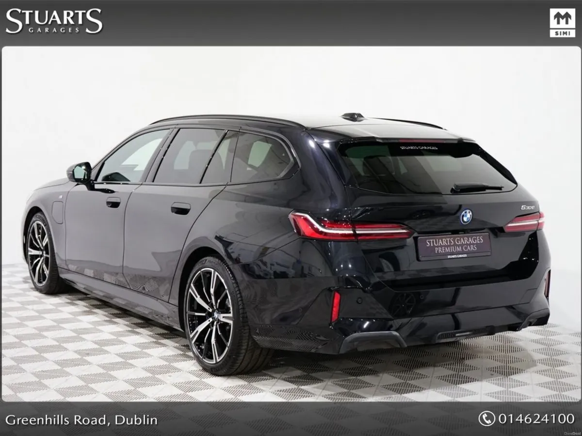 BMW 5-Series COMFORT PACK, TECH PACK AND 20” ALLOY - Image 2