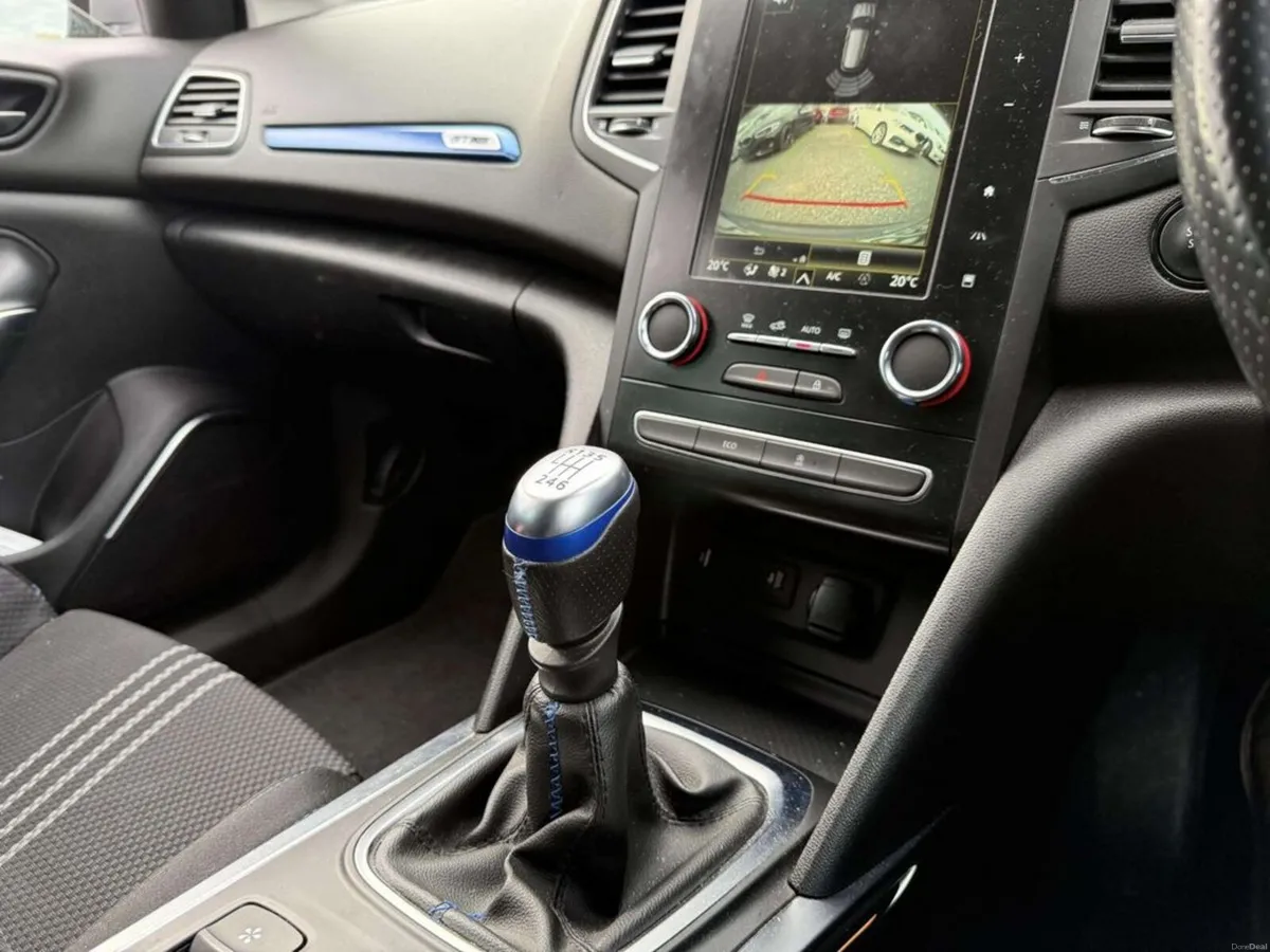 Renault Megane GT Line TCE 140 GPF MY18 5DR - Image 2