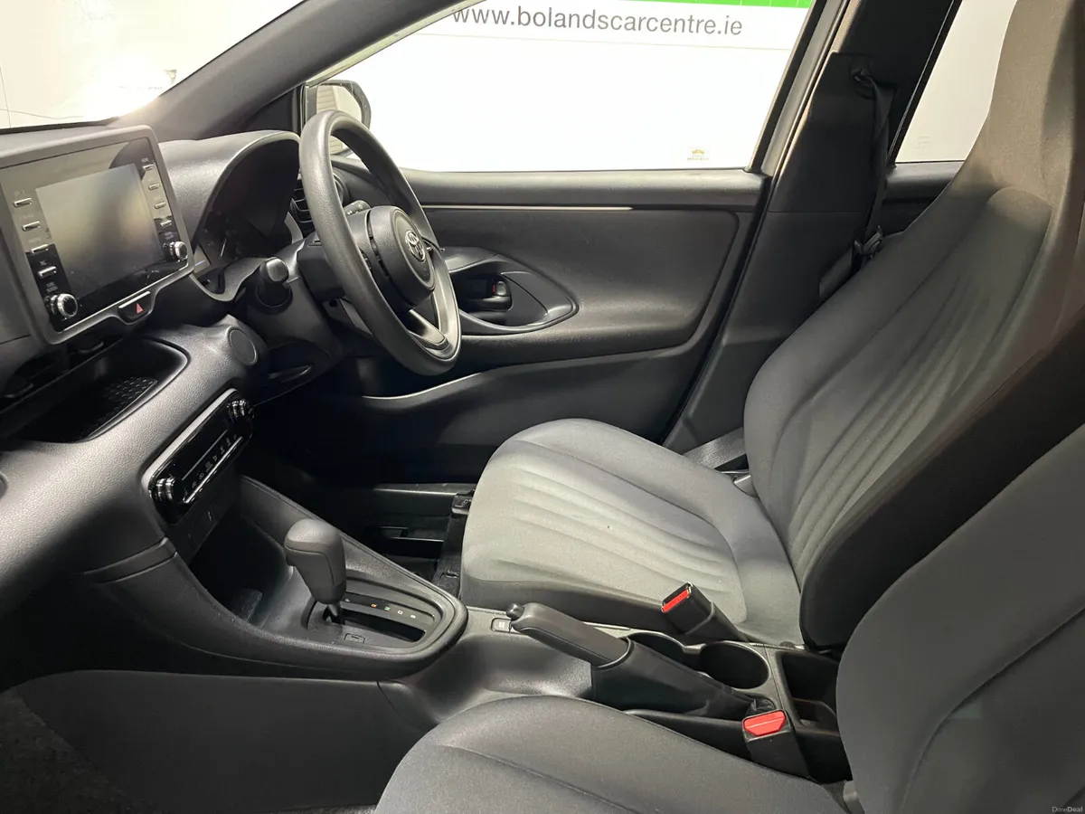 202 Toyota Yaris 1.0 Automatic 5dr Model - Image 4