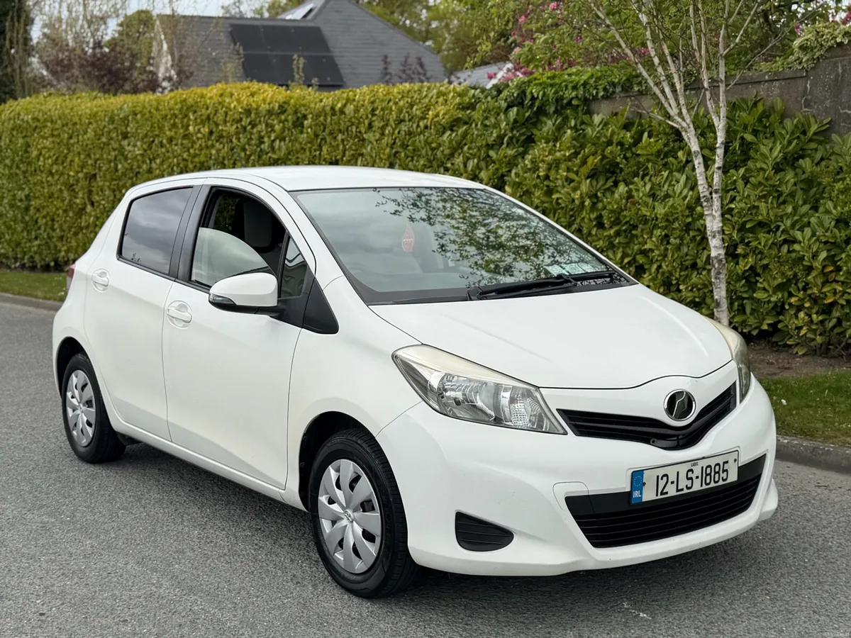 12 automatic Toyota vitz 1.0 petrol with new nct - Image 1